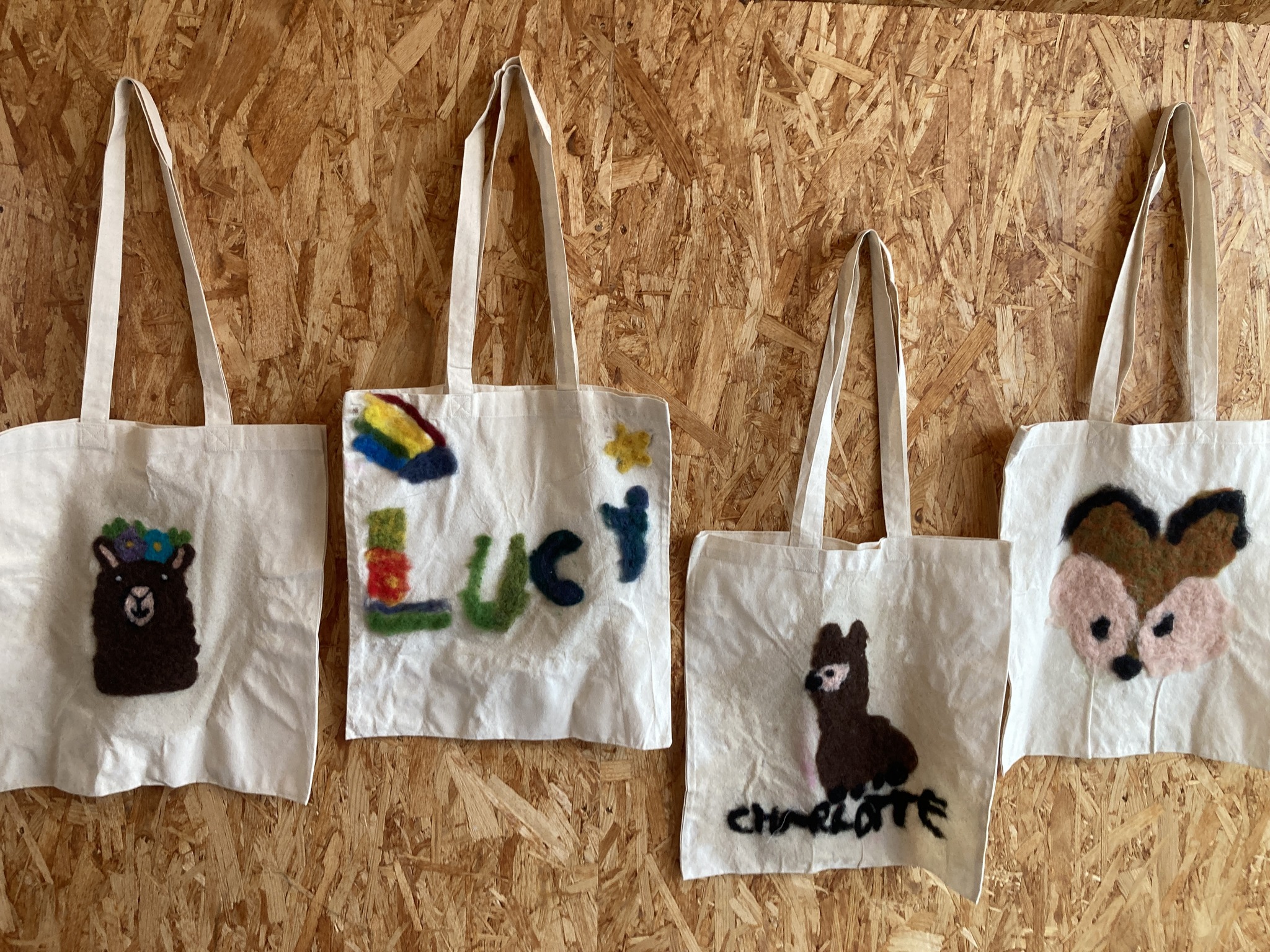 Vilten op totebags