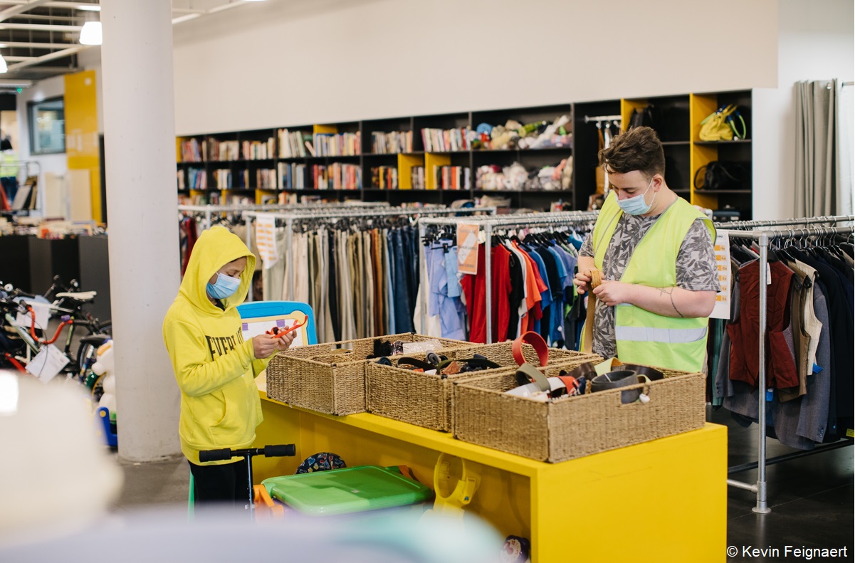 Geef enkel herbruikbare spullen aan de Kringwinkel Stad Halle