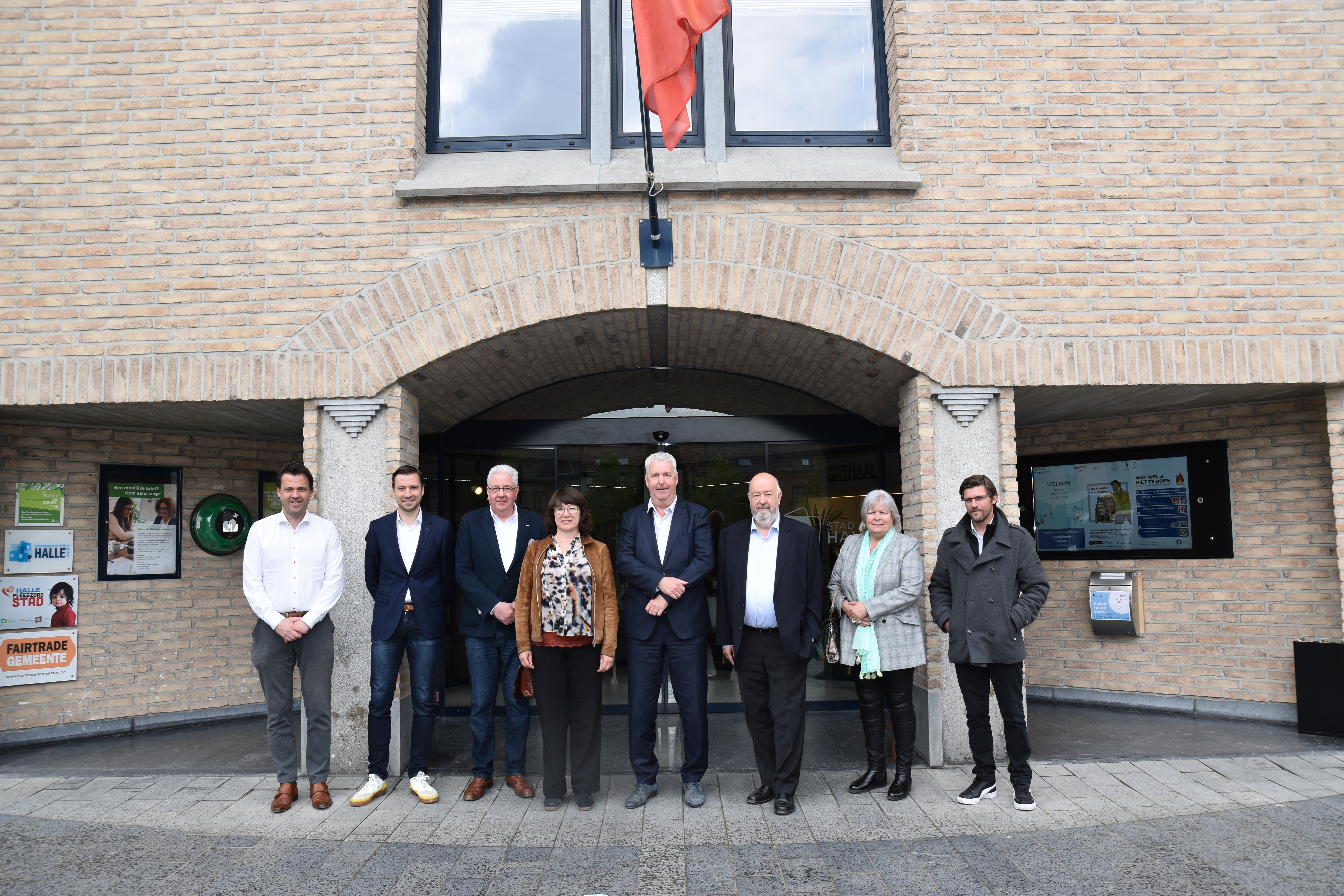 gouverneur en het college van burgemeester en schepenen