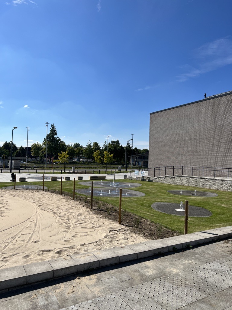 kind op de waterspeeltuin