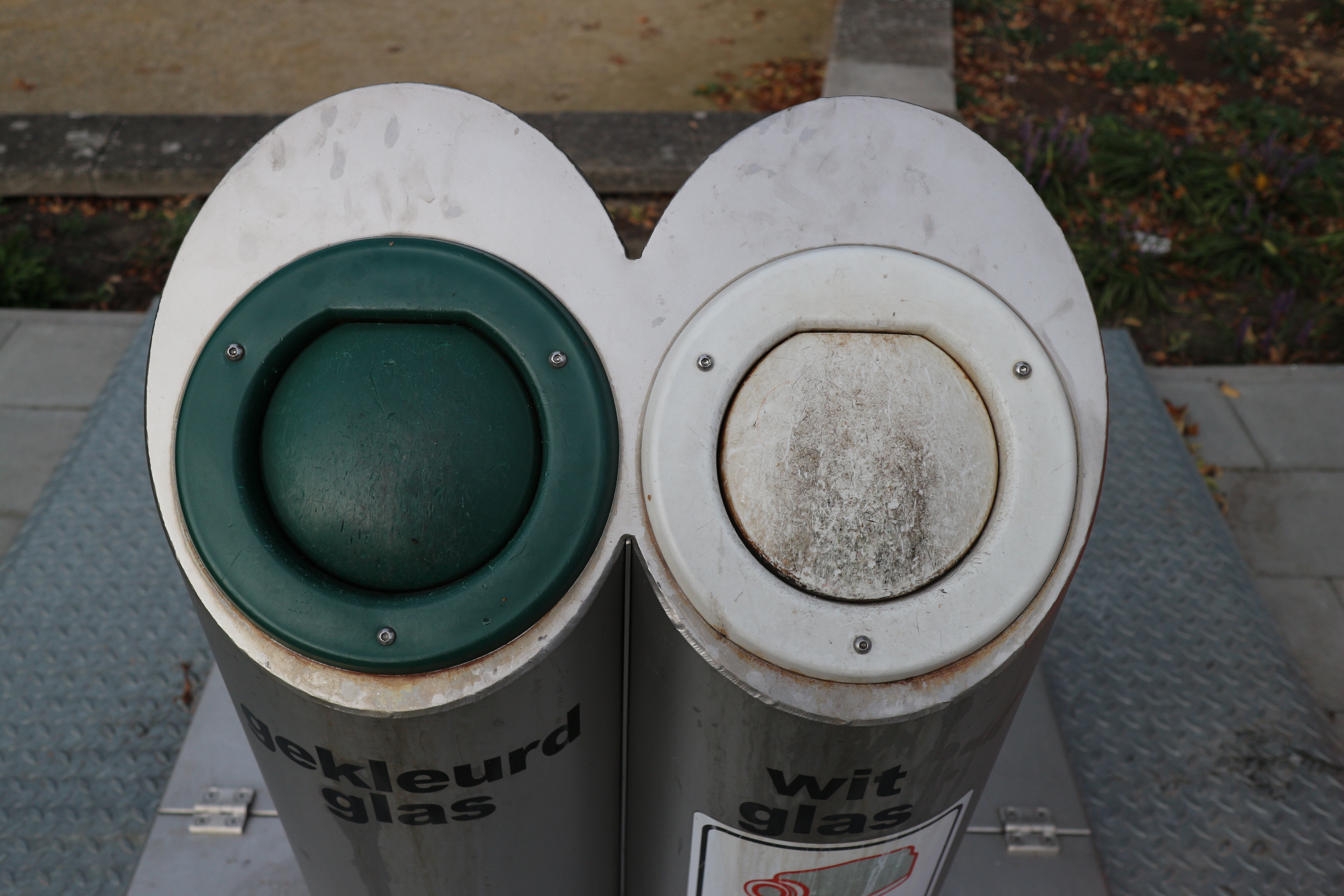 Ondergrondse glascontainer