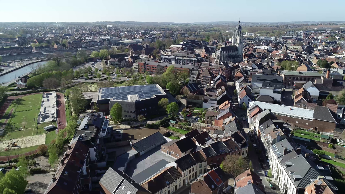 Luchtbeeld Halle