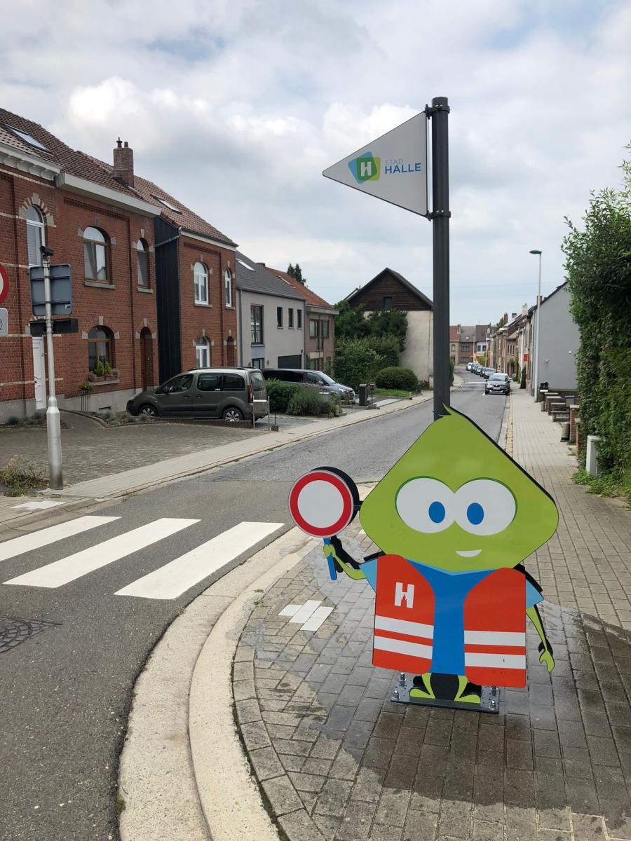 basiel aan de schoolpoort