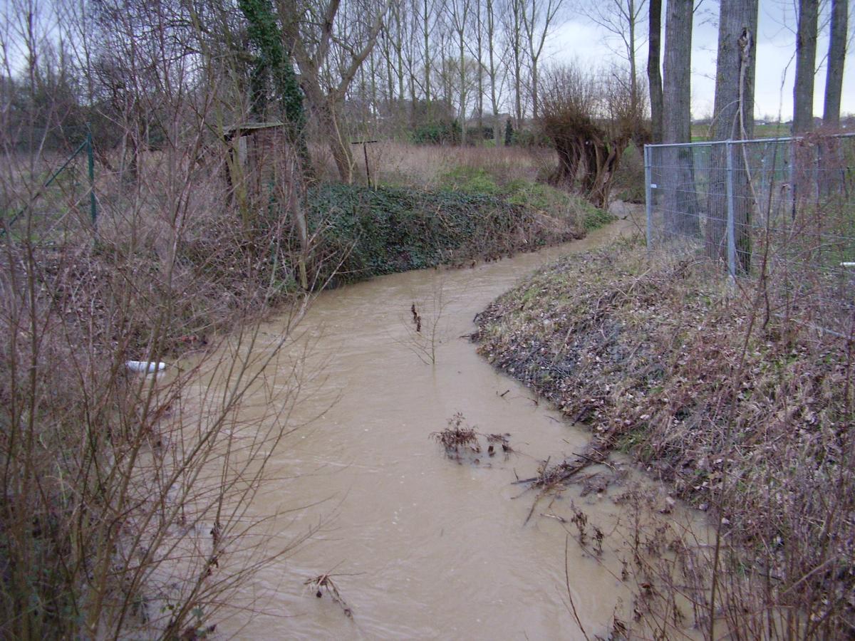 waterstand Groebengracht staat hoog