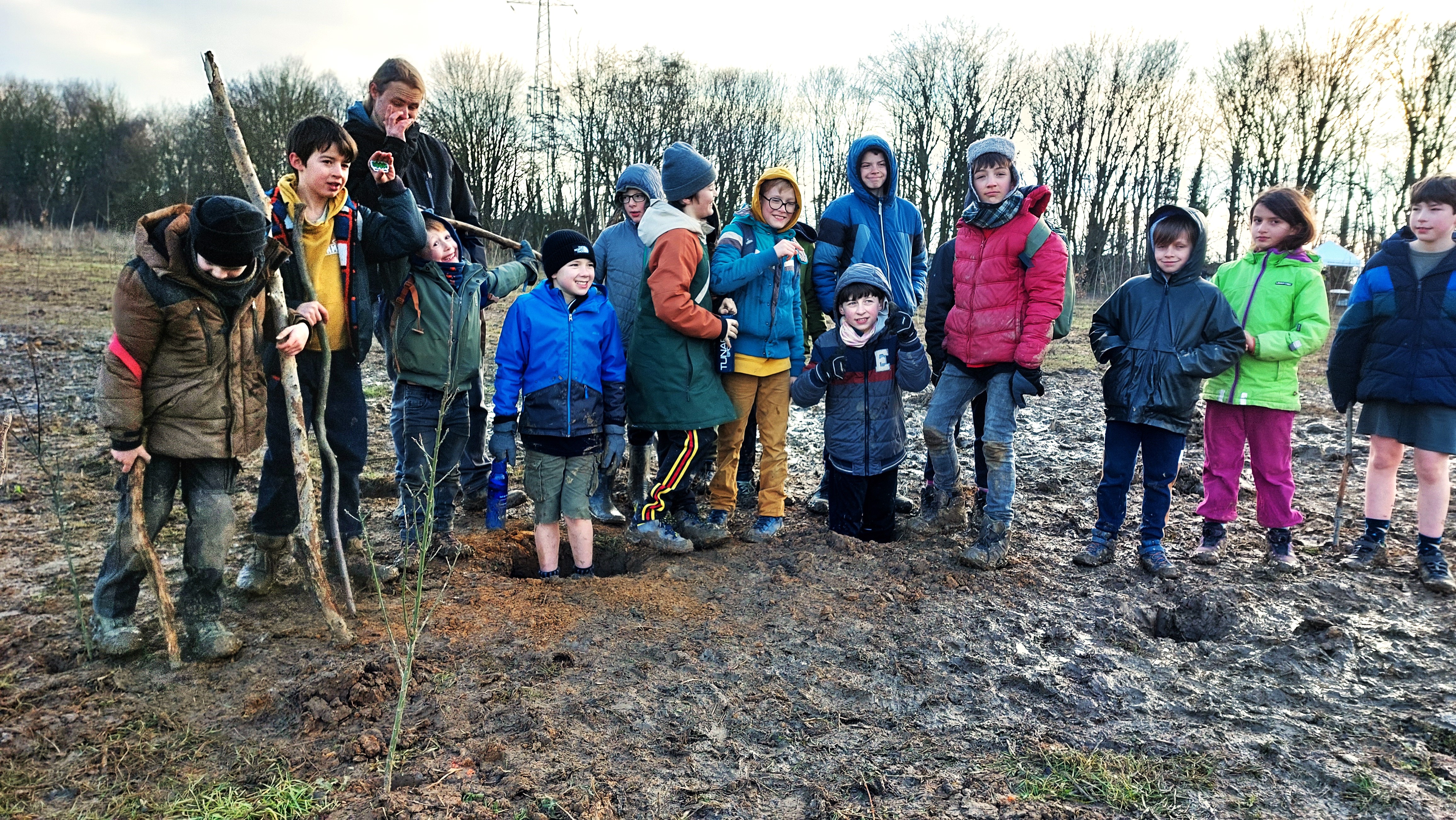 Plantactie jeugdbewegingen (c) Natuur en Bos