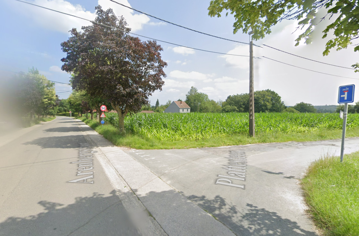 plattesteen en Arenbergstraat