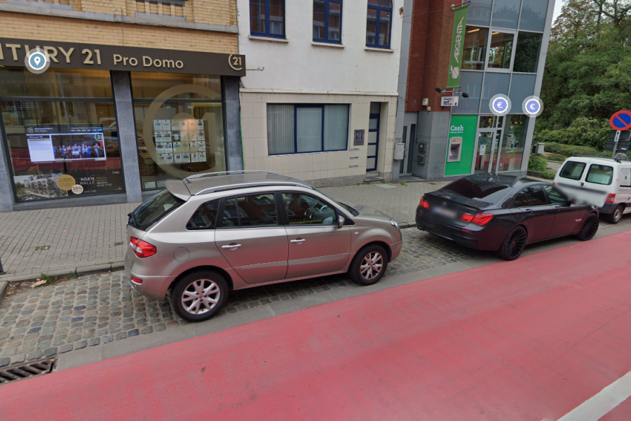 De parkeerstrook in de Basiliekstraat