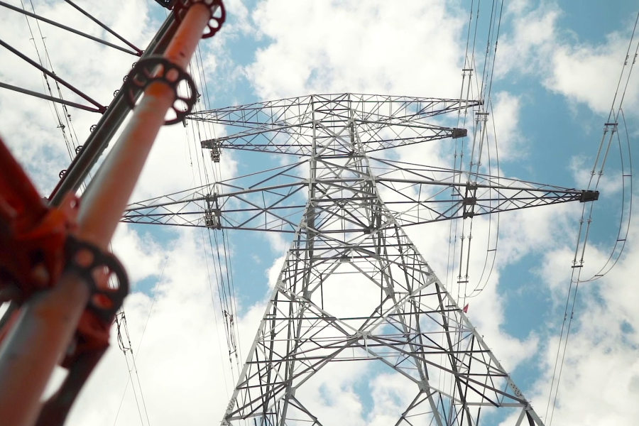 foto hoogspanningsmast Buizingen