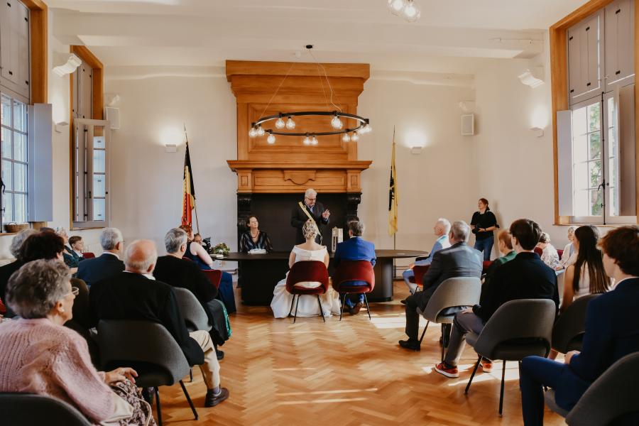 Opnieuw huwen in het historische stadhuis (c) Lynn Bruyeer