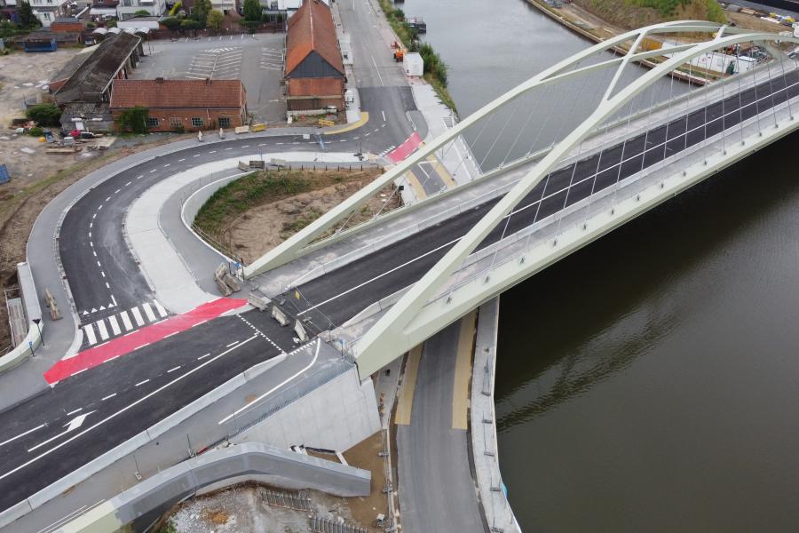 Nieuwe Zennebrug & afslag Suikerkaai (c) Lynn Bruyeer
