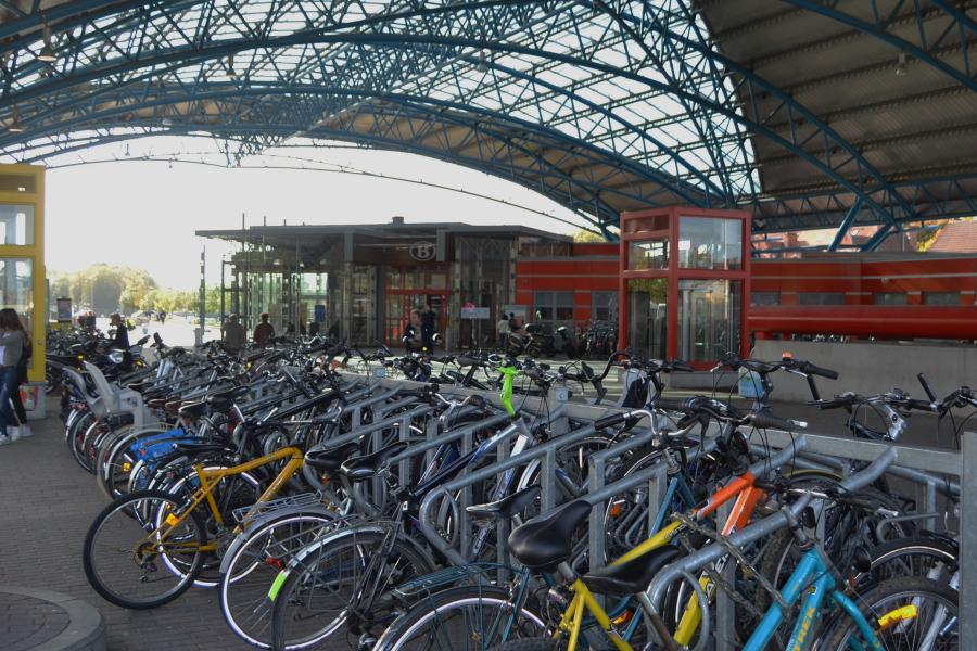 fietsenstalling aan het station