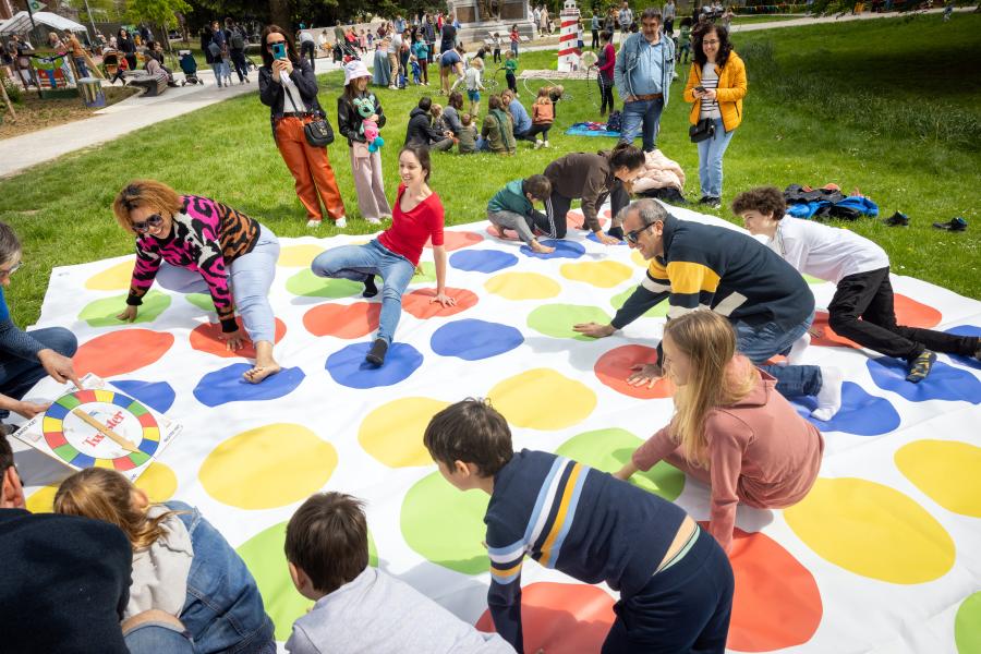 Plezier maken op het Zennefeest