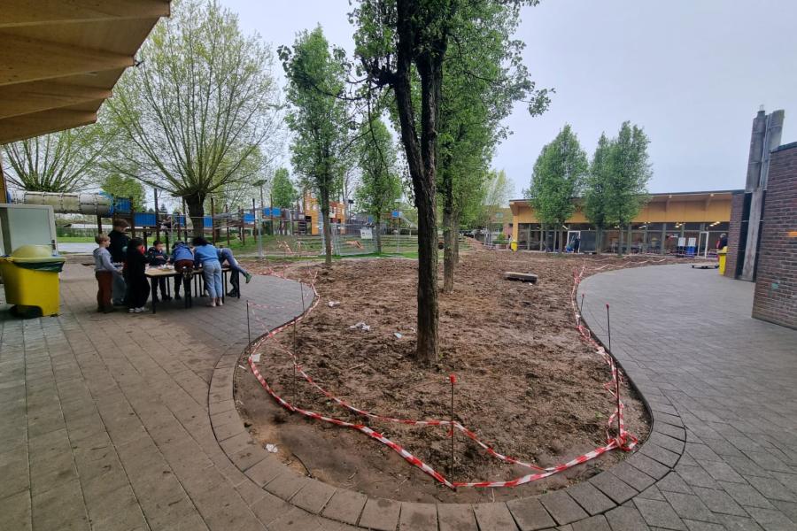 zicht op het nieuwe gebouw