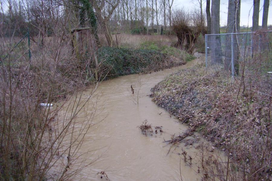 waterstand Groebengracht staat hoog