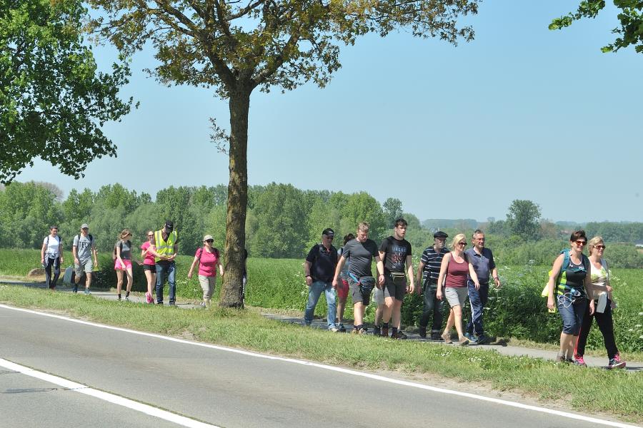 bedevaarders (c)Emile Devogeleer