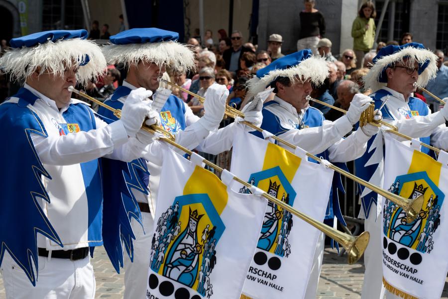 Mariaprocessie copyright Erwin_Alsteens_fotografie_voor_Percival_Books