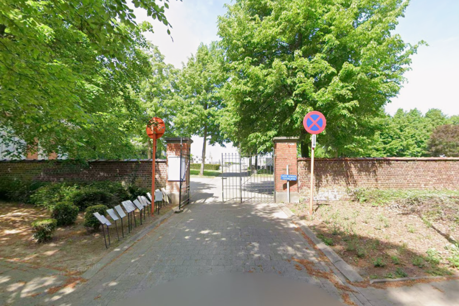 Ingang begraafplaats Lembeek