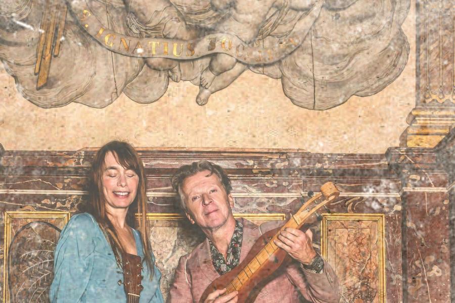 De Nachtmis - Lucas Van den Eynde & Neeka © onbekend