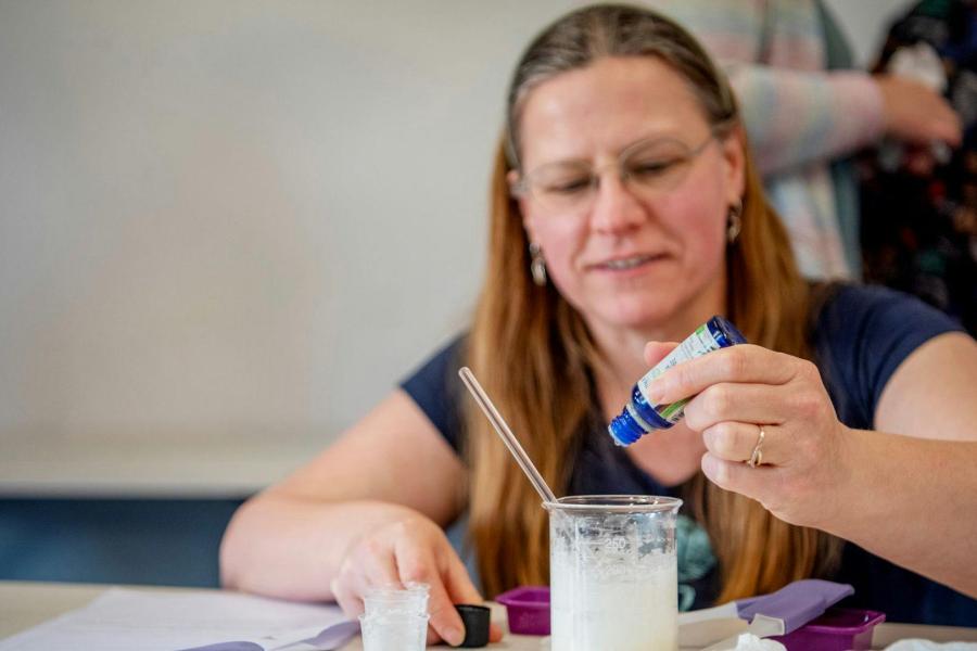 Werken met etherische oliën - Eva Engels © onbekend