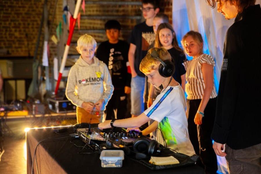 DJ | 9-15 jaar © Villa Basta vzw