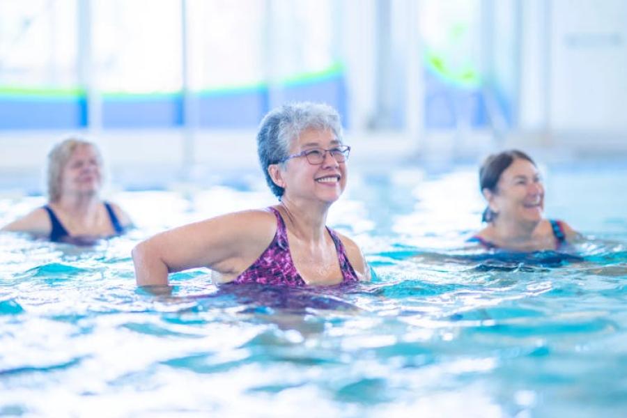 Start 2 Aqua-fit 50+ © Canva