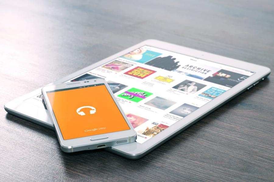 Leer werken met je smartphone of tablet © CC0 - Stocksnap.io