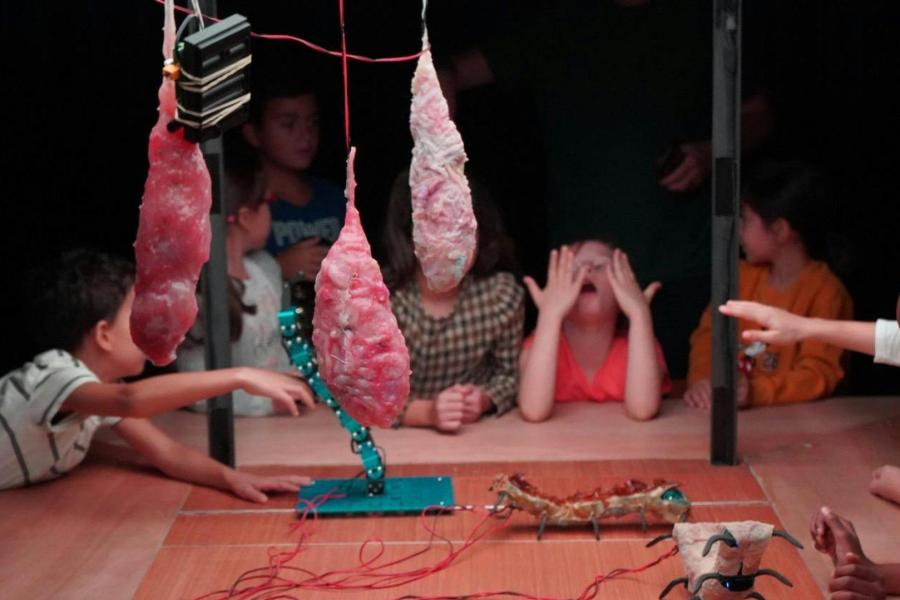 Simple Machines - Ugo Dehaes / kwaad bloed & Tuning People © © Arne Lievens