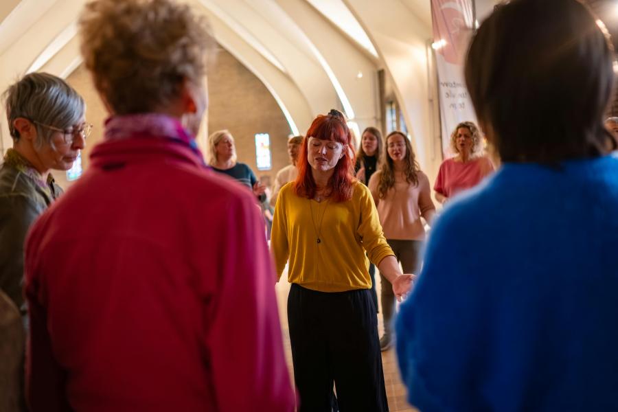 Zangcirkel (kerst -en lichtliederen) © Cathy Roels