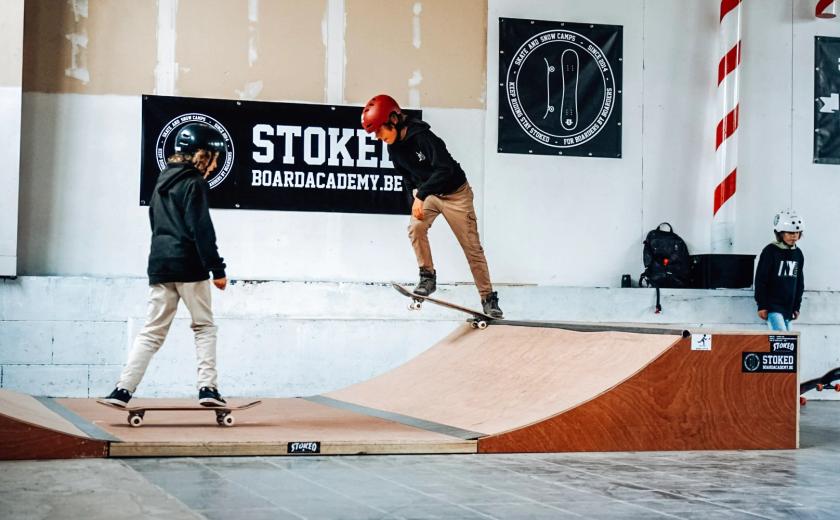 skate (c) stoked Board Academy