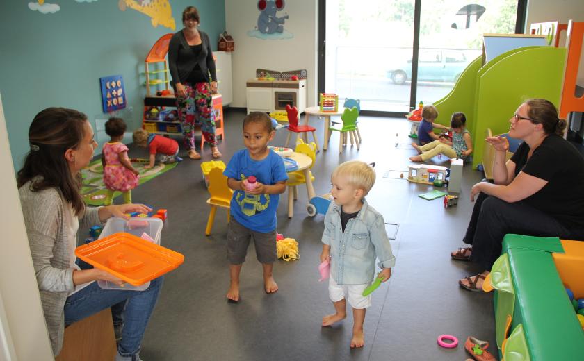 kindjes spelen in de Speelwolk