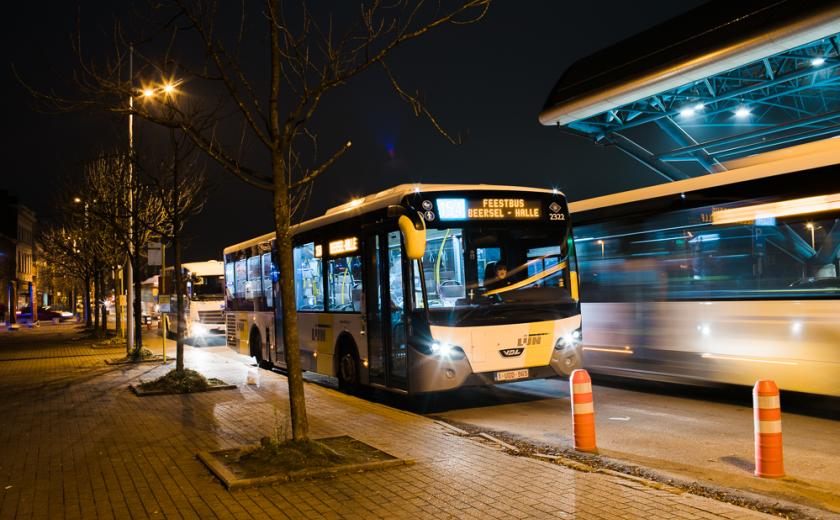 Feestbus (c)Kevin Faignaert