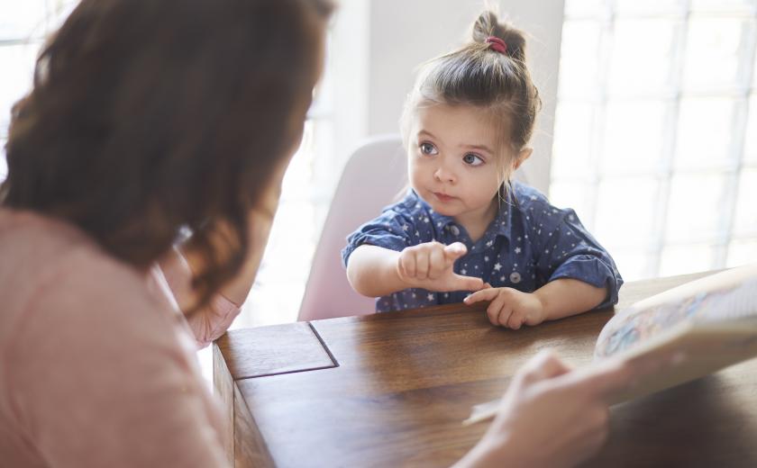 klein schattig meisje (c) Freepik