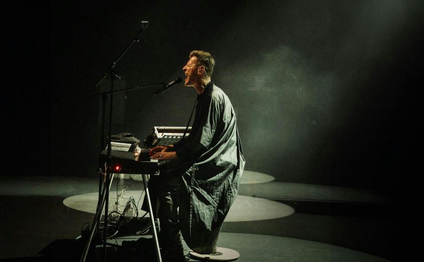Theatertour - Ozark Henry © onbekend