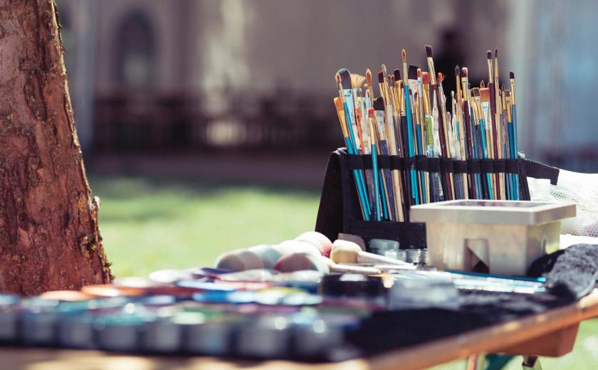 Schilderen in de natuur © CC0 - Unsplash - Kai Oberhauser