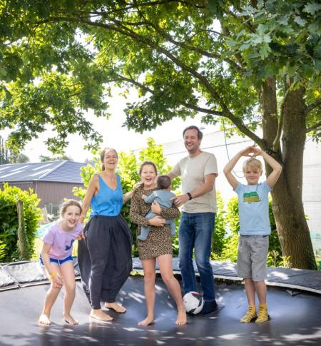 Donald en Joyce zijn pleegouders.