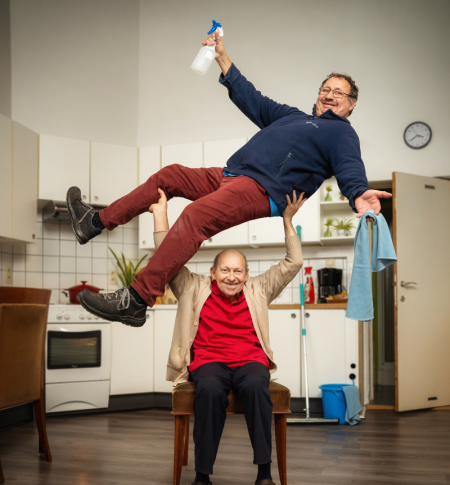 stad Halle draagt poetsmedewerker Eddy op handen